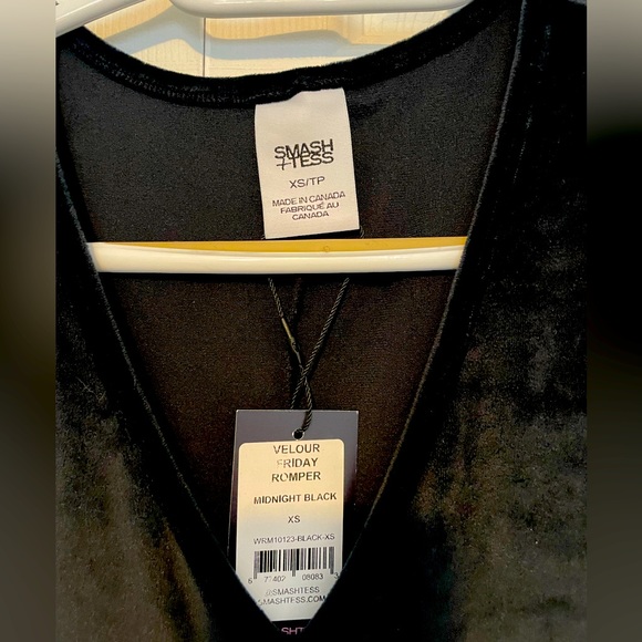 Brand new - Smash Tess very velvet romper black XS - Picture 1 of 3